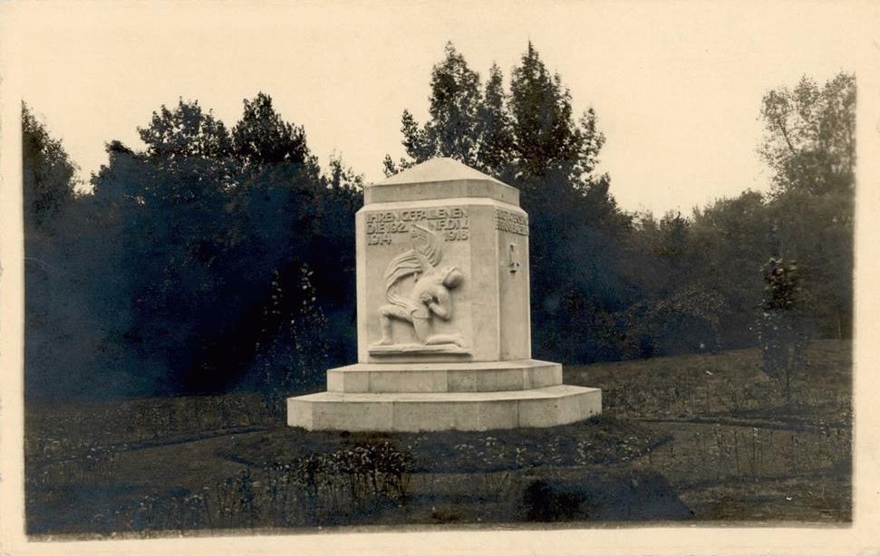 Stauffenbergallee (Carolaallee)  Dresden