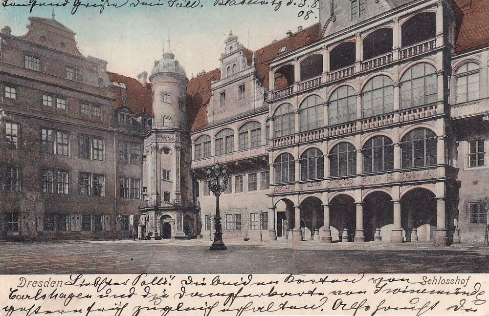 Residenzschloss -Gro&szlig;er Schlosshof  Dresden