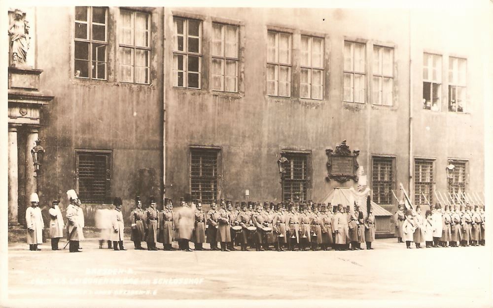 Residenzschloss -Gro&szlig;er Schlosshof  Dresden
