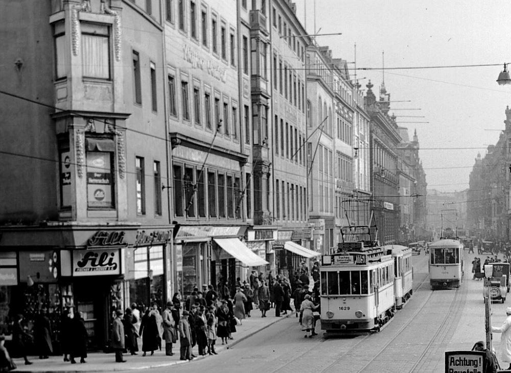 Schloßstraße 2 (33) / Altmarkt Dresden Schloßstraße 2 (33) / Altmarkt Dresden