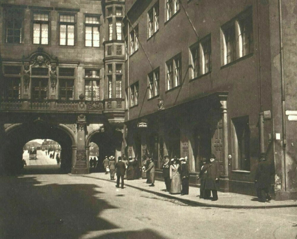 Schlo&szlig;stra&szlig;e / Kanzleig&auml;sschen  Dresden