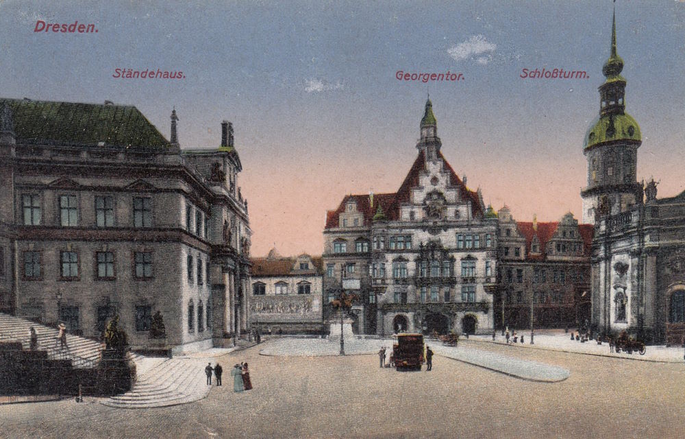 Schlo&szlig;platz  Dresden