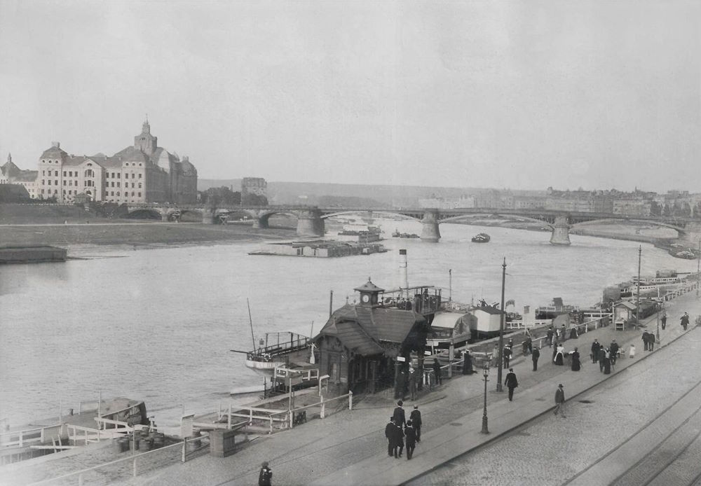 Terrassenufer  Dresden