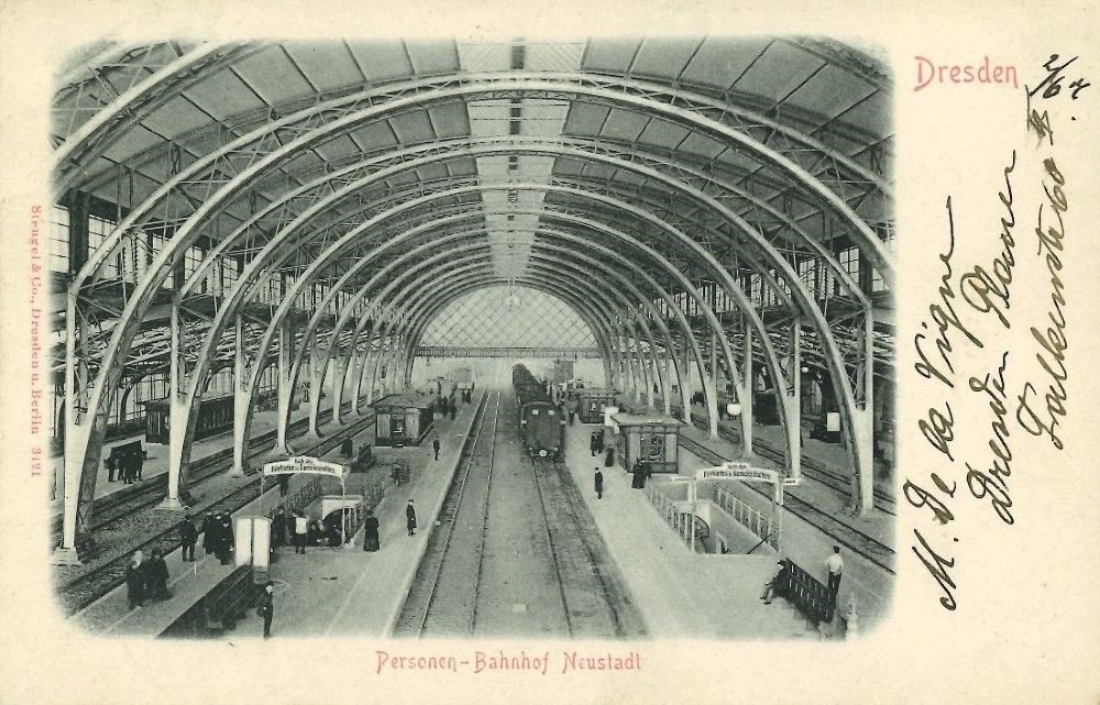 Schlesischer Platz 1 - Bahnhofshalle Dresden Schlesischer Platz 1 - Bahnhofshalle Dresden