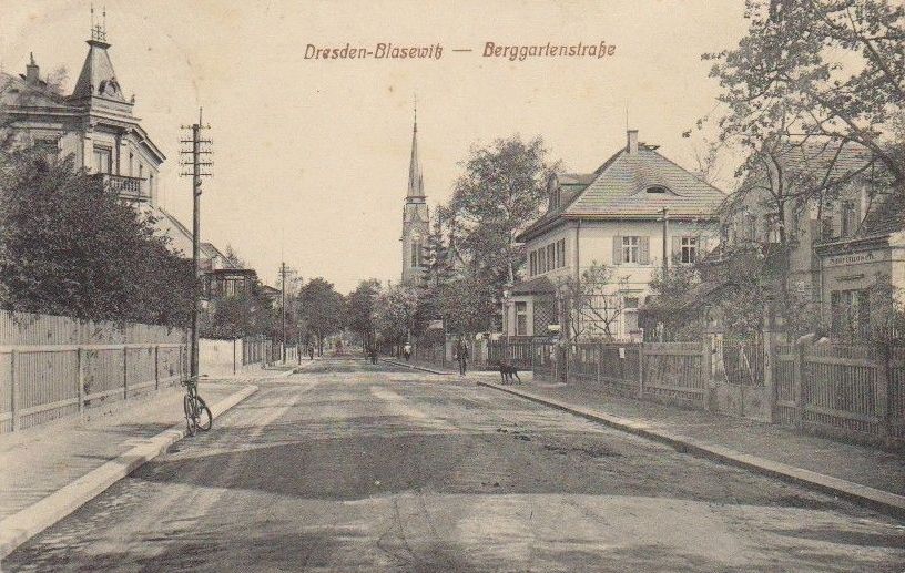 Brucknerstraße 19 (1890 Baumschulenst. 3, -1937 Baumschulenstr. 9) / Berggartenstr.  Dresden