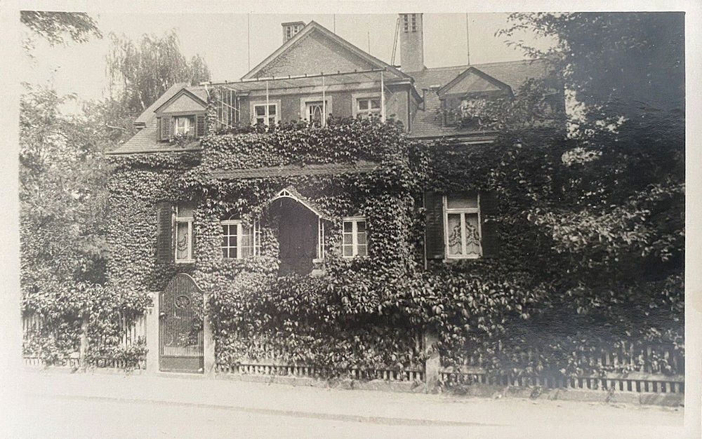 Goetheallee 63 (Naumannstra&szlig;e 10) / Hans-B&ouml;hm-Stra&szlig;e (Weinbergstra&szlig;e)  Dresden