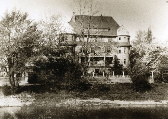 Heinrich-Schütz-Straße 2 (Bahnhofstraße 24, Wasserturmstraße 2) Dresden Heinrich-Schütz-Straße 2 (Bahnhofstraße 24, Wasserturmstraße 2) Dresden