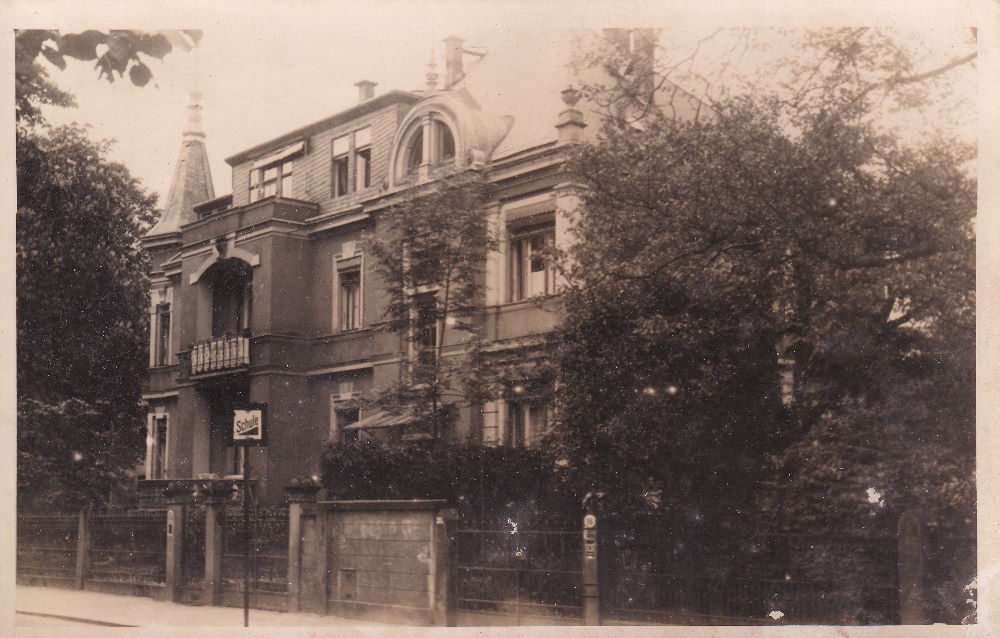 Kretschmerstra&szlig;e 18 (Prohliser Stra&szlig;e 18) / W&auml;gnerstra&szlig;e  Dresden