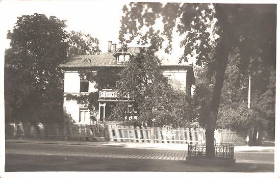 Regerstra&szlig;e 8 (-1926 Johannstra&szlig;e 32) / Barteldesplatz  Dresden