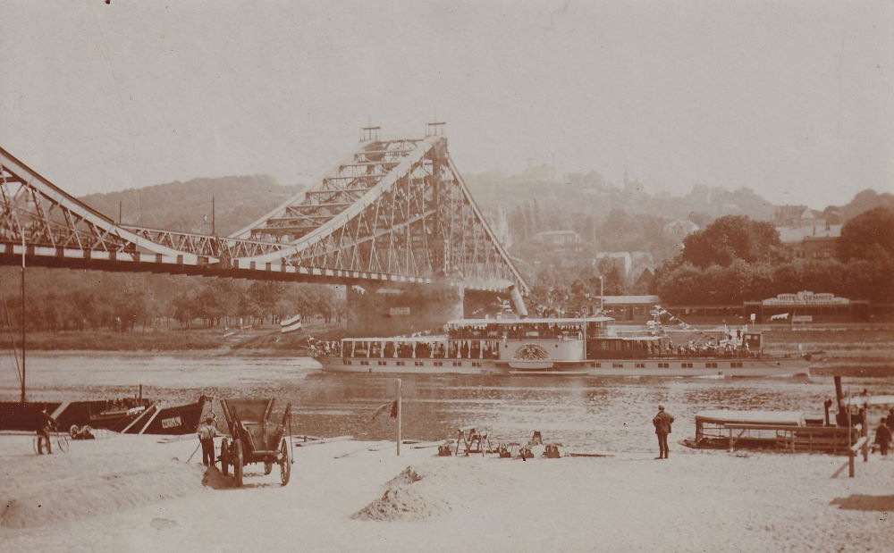 Schillerplatz  Dresden