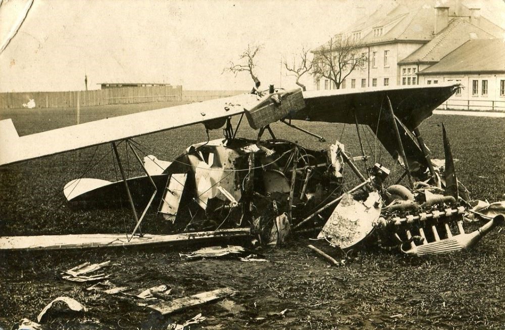 #18 1916 Flugzeug-Absturz  Dresden