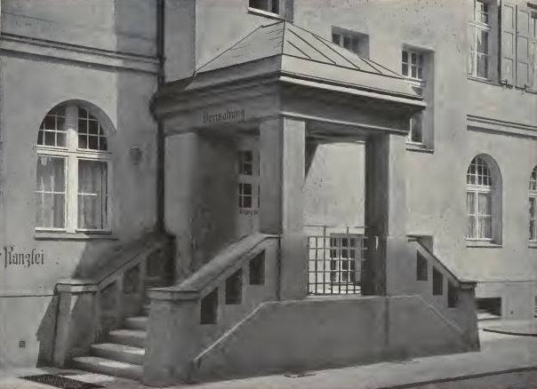 L&ouml;btauer Stra&szlig;e 31a - Stadtkrankenhaus L&ouml;btau  Dresden