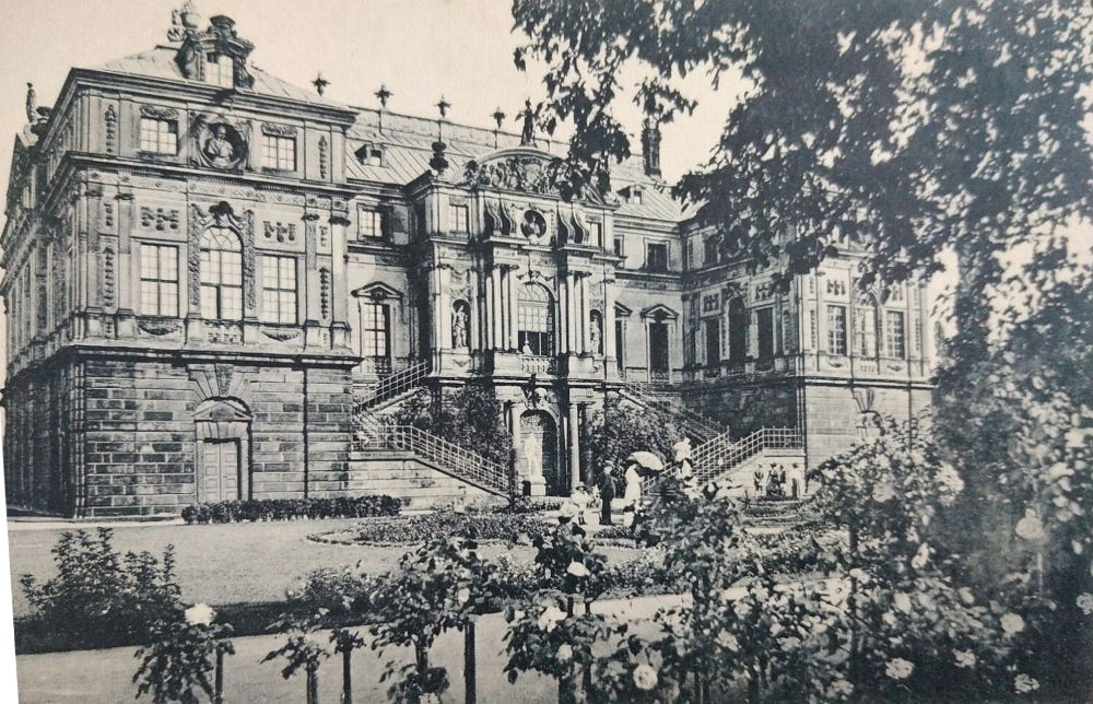 Hauptallee 8 (Gro&szlig;er Garten 14)  Dresden