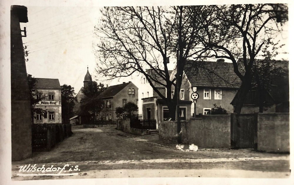Altwilschdorf (Hauptstra&szlig;e) / Kirchstra&szlig;e  Dresden