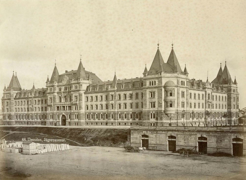 Käthe-Kollwitz-Ufer 1 (Johannstädter Ufer 1) / Sachsenplatz Dresden Käthe-Kollwitz-Ufer 1 (Johannstädter Ufer 1) / Sachsenplatz Dresden