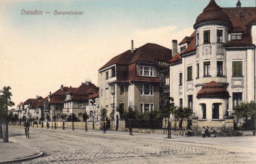 Stresemannplatz 3 (Walderseeplatz 3) / Wallotstraße / Henzestraße  Dresden