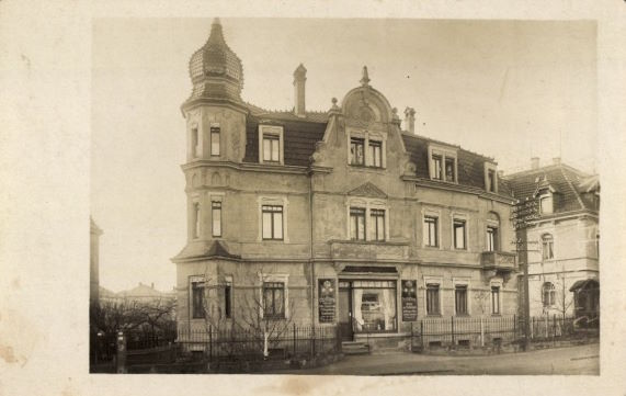 Boltenhagener Stra&szlig;e 15 (Querallee 15) / Prof.-von-Finck-Stra&szlig;e  Dresden