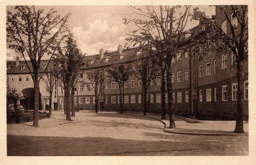 Hermann-Seidel-Stra&szlig;e 17 / Kirchplatz  Dresden