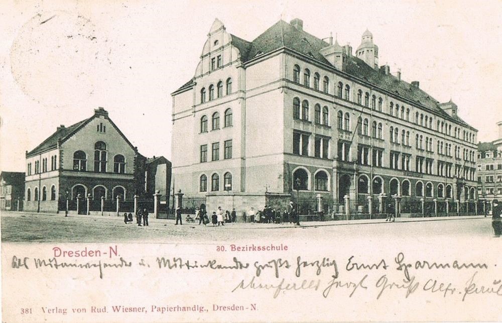 Seitenstra&szlig;e 12 (Windm&uuml;hlenstra&szlig;e 12) / Johann-Meyer-Stra&szlig;e  Dresden