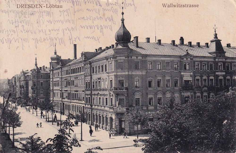 Bonhoefferplatz 16 (Nostitz-Wallwitzplatz 16) / Clara-Zetkin-Straße (Wallwitzstraße)  Dresden