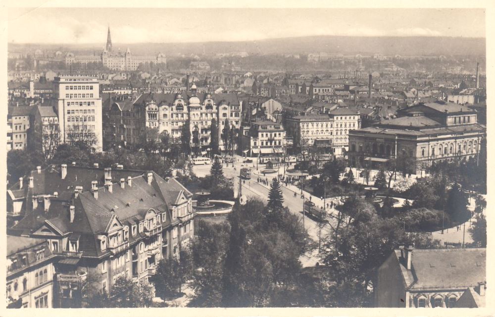 An der Dreik&ouml;nigskirche / Hauptstra&szlig;e  Dresden