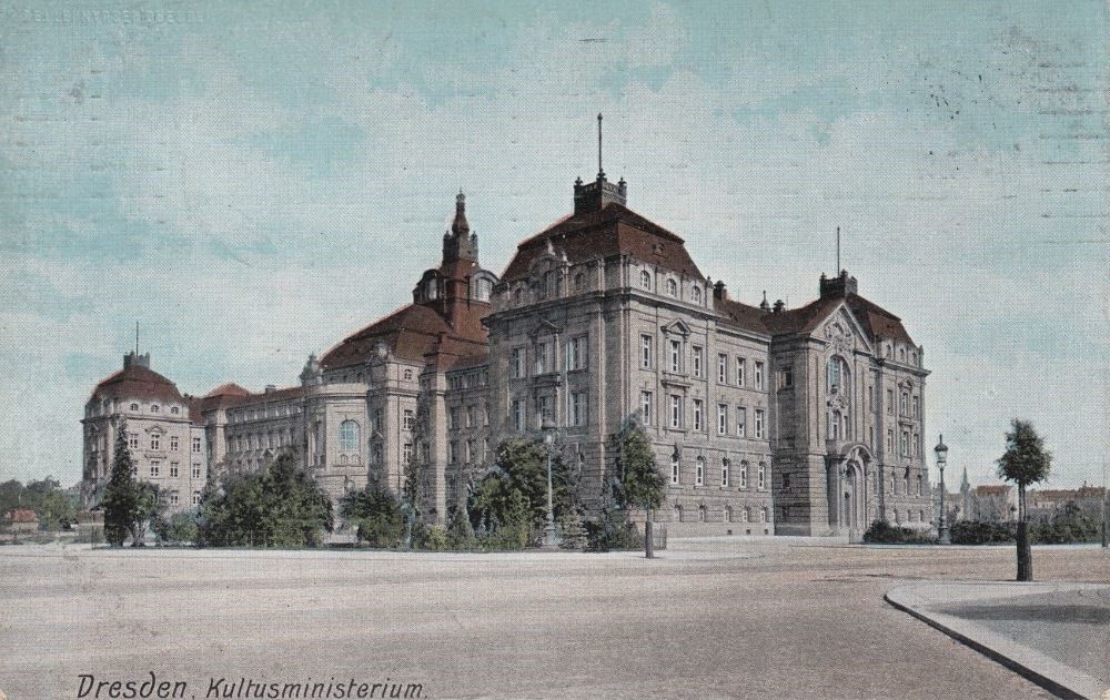 Carolaplatz 2 (Königsufer 2, Königin-Carola-Platz 2) / (Arnimstraße 2) Dresden Carolaplatz 2 (Königsufer 2, Königin-Carola-Platz 2) / (Arnimstraße 2) Dresden