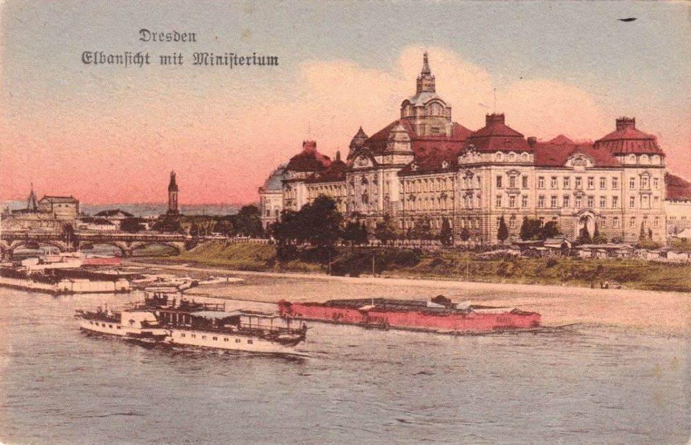 Carolaplatz 2 (Königsufer 2, Königin-Carola-Platz 2) / (Arnimstraße 2) Dresden Carolaplatz 2 (Königsufer 2, Königin-Carola-Platz 2) / (Arnimstraße 2) Dresden
