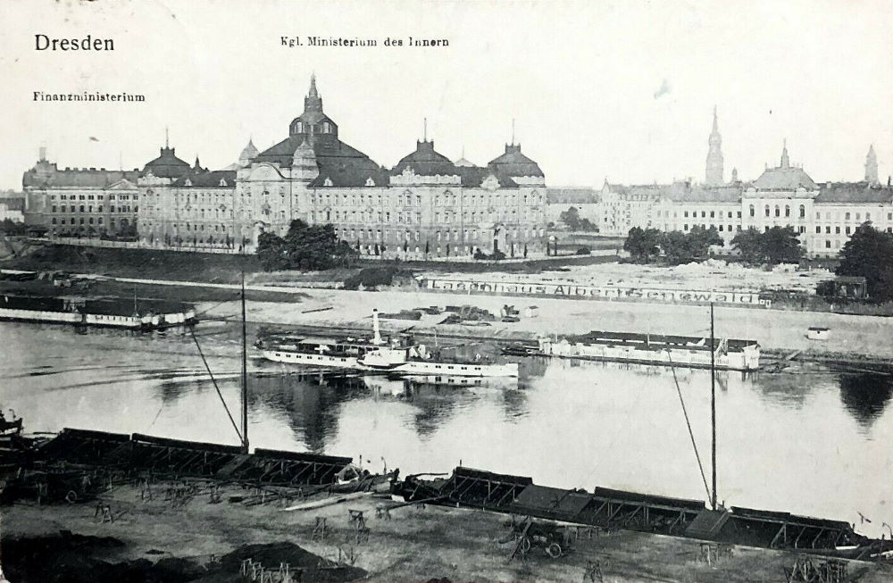 Carolaplatz 2 (Königsufer 2, Königin-Carola-Platz 2) / (Arnimstraße 2) Dresden Carolaplatz 2 (Königsufer 2, Königin-Carola-Platz 2) / (Arnimstraße 2) Dresden