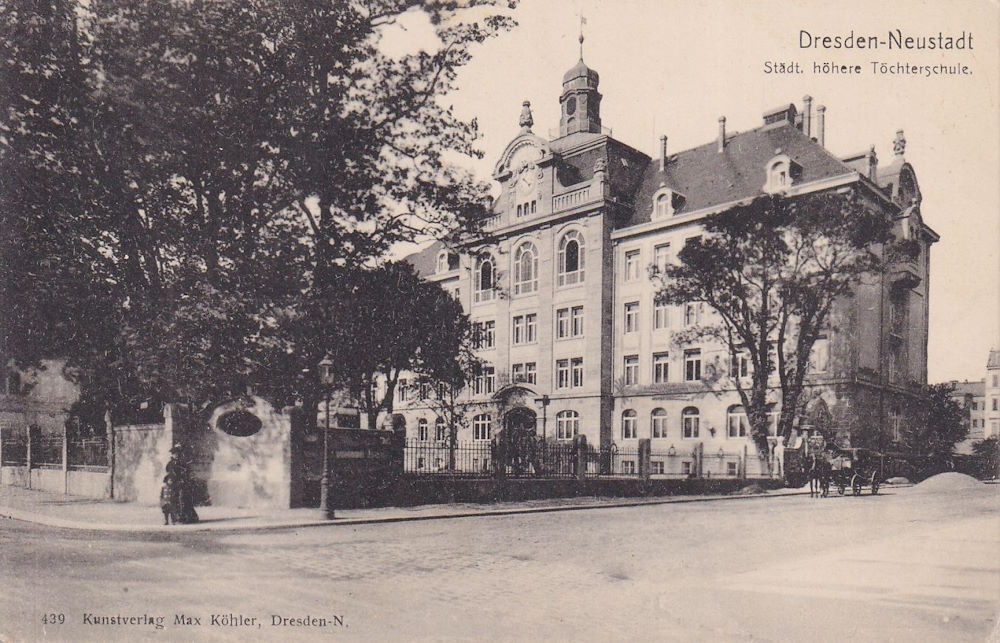 Carusufer 7 (Wasserstra&szlig;e 7) / Weintraubenstra&szlig;e 1  Dresden