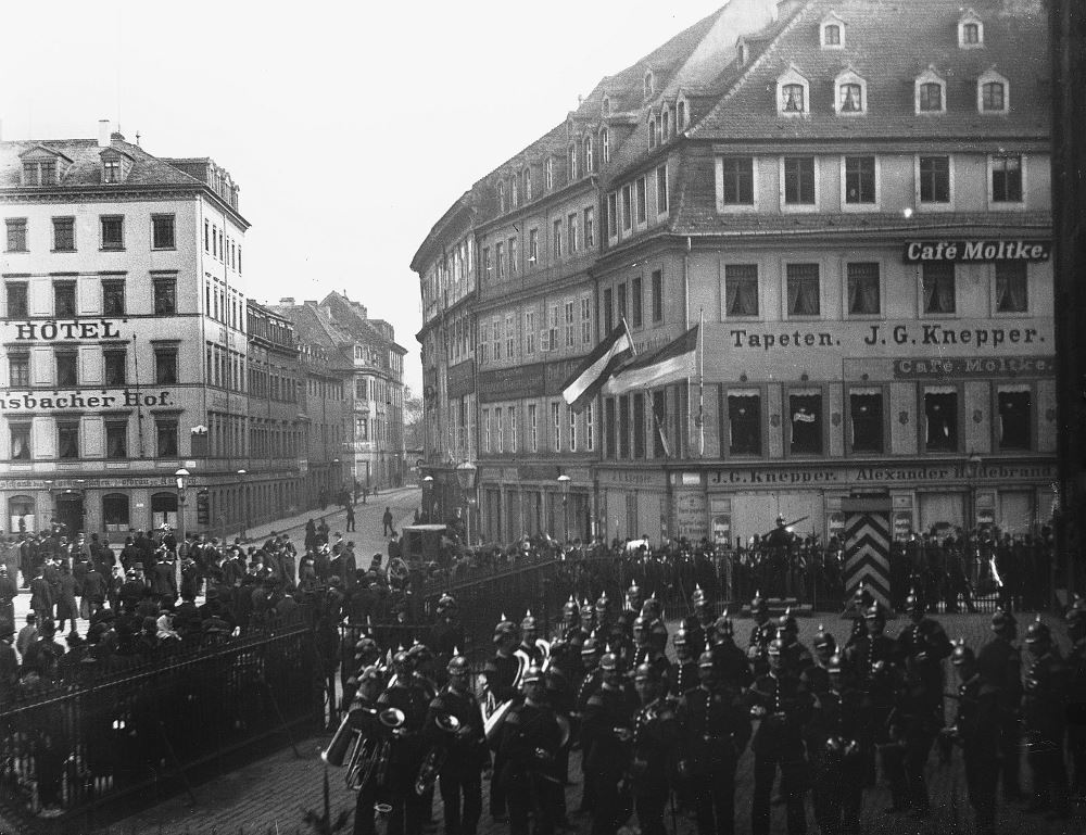 Neustädter Markt 11 (Augustusbrücke 2) Dresden Neustädter Markt 11 (Augustusbrücke 2) Dresden