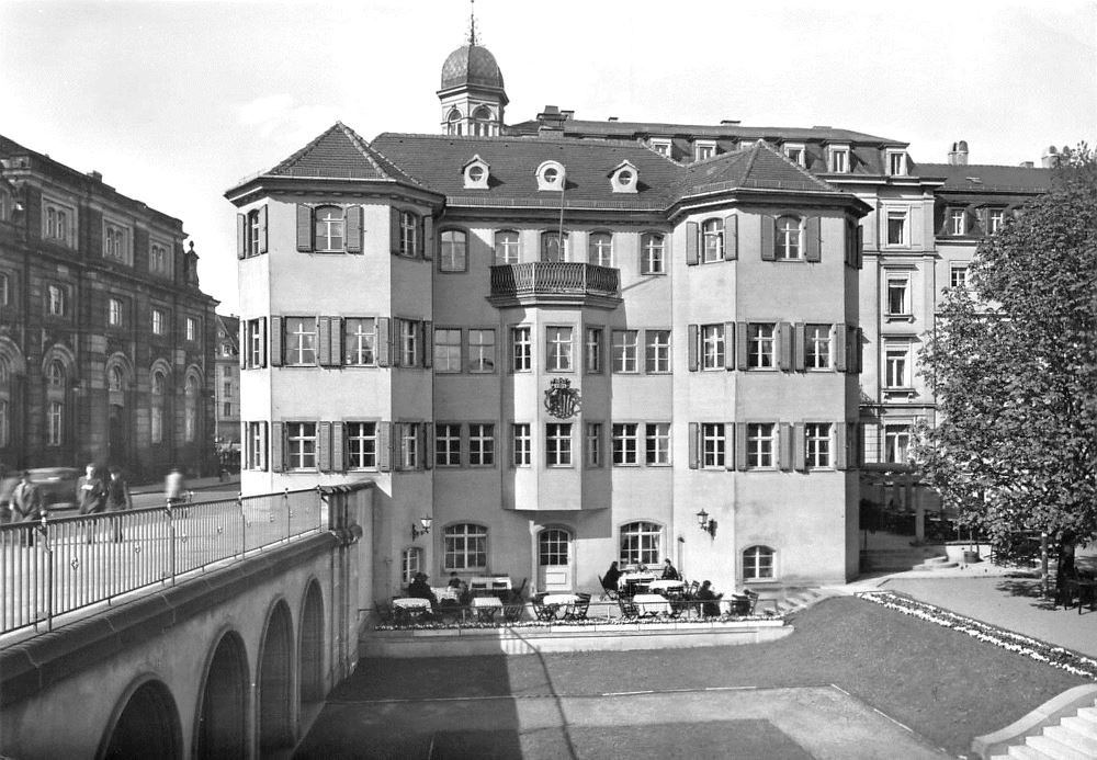Neustädter Markt 13 (An der Augustusbrücke 3) Dresden Neustädter Markt 13 (An der Augustusbrücke 3) Dresden