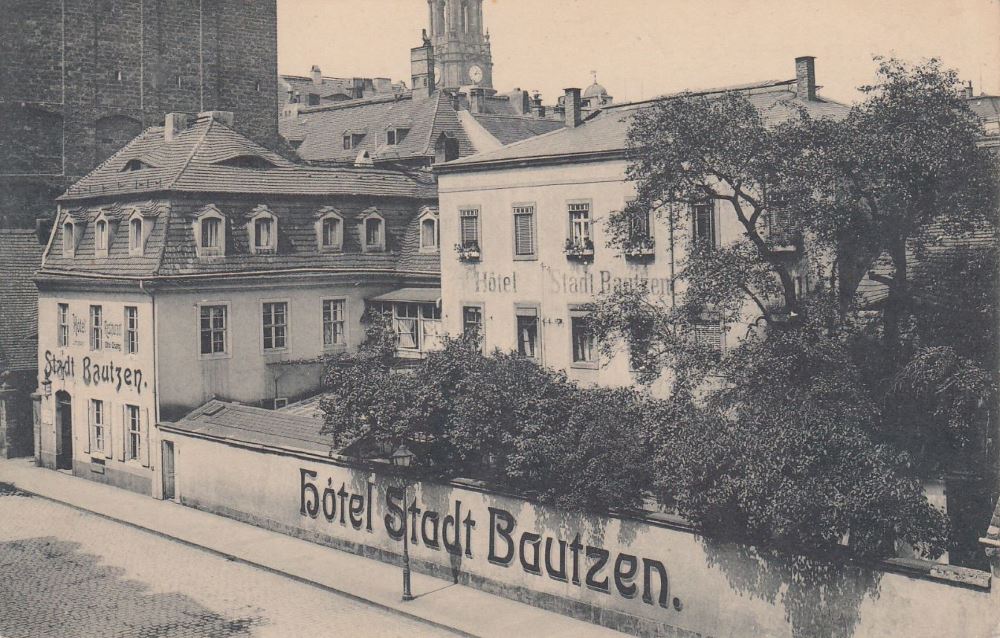 Niedergraben 3 (1856 Niedergrabe 1b) / Kasernenstraße Dresden Niedergraben 3 (1856 Niedergrabe 1b) / Kasernenstraße Dresden