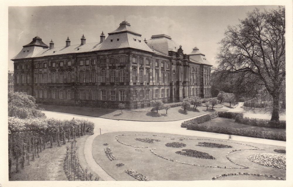 Palaisplatz 11 (Kaiser Wilhelm Platz 11) Dresden Palaisplatz 11 (Kaiser Wilhelm Platz 11) Dresden