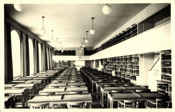 Palaisplatz 11 (Kaiser Wilhelm Platz 11)  Dresden