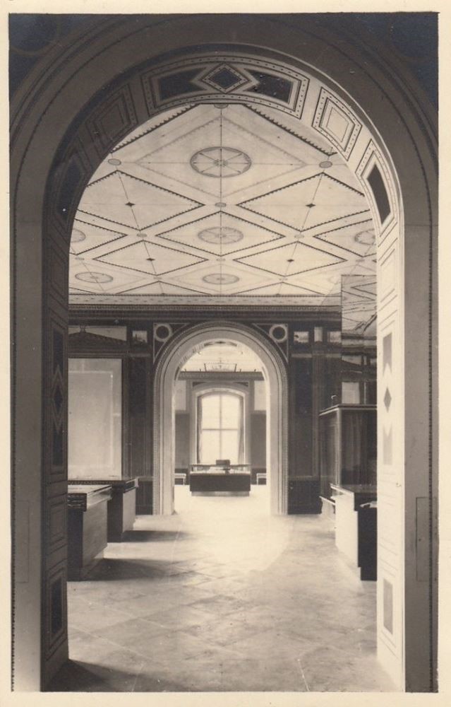 Palaisplatz 11 (Kaiser Wilhelm Platz 11)  Dresden