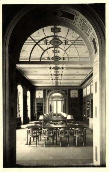 Palaisplatz 11 (Kaiser Wilhelm Platz 11) Dresden Palaisplatz 11 (Kaiser Wilhelm Platz 11) Dresden