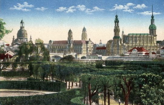 Palaisplatz (Kaiser Wilhelm Platz)  Dresden