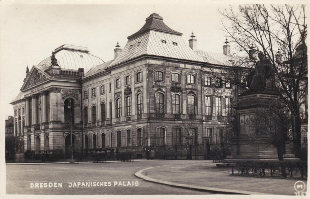 Palaisplatz (Kaiser Wilhelm Platz)  Dresden