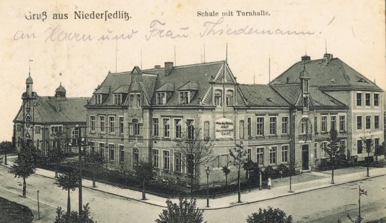 Sosaer Straße 10 (Schulstraße 10) / An der Post (Wilhelmstraße) Dresden Sosaer Straße 10 (Schulstraße 10) / An der Post (Wilhelmstraße) Dresden