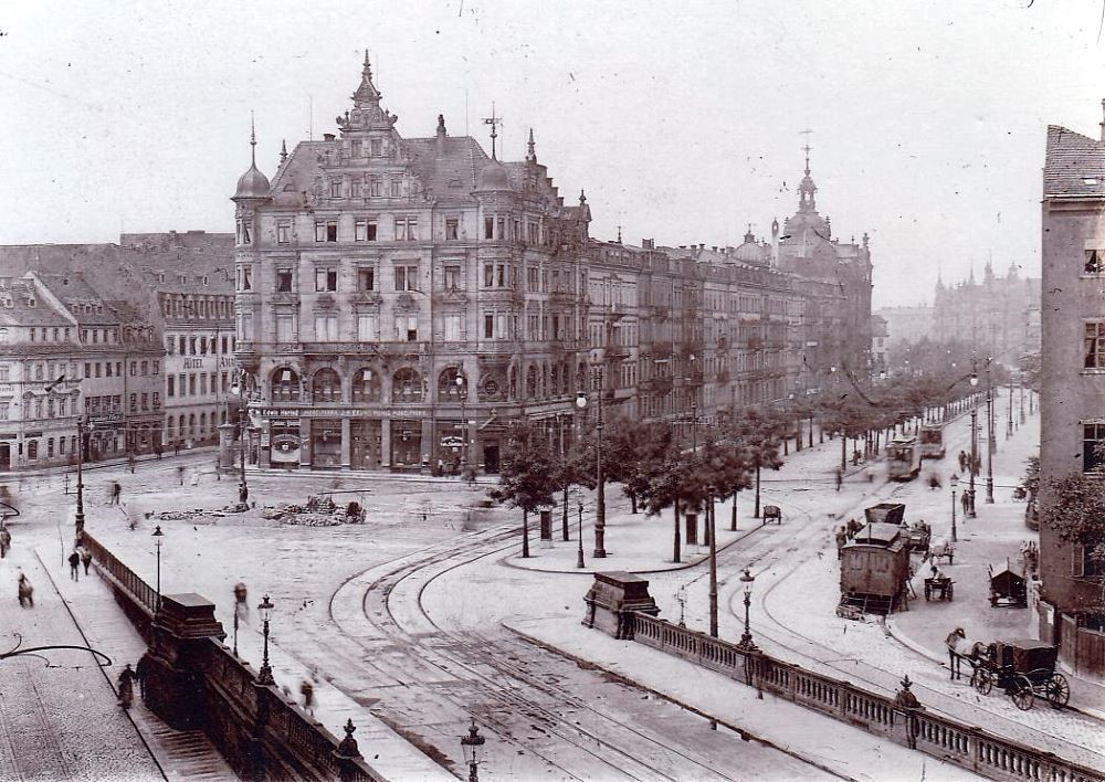 Amalienstraße 23 (Amalienstraße 12,13) / Amalienplatz  Dresden