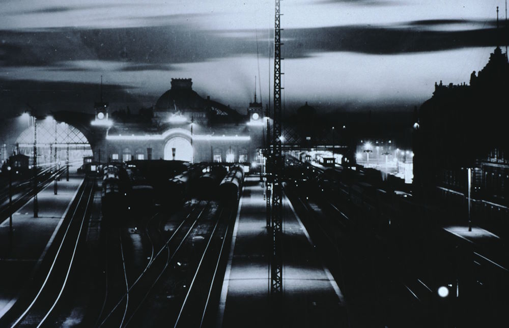 Hauptbahnhof (Prager Straße 62)  Dresden