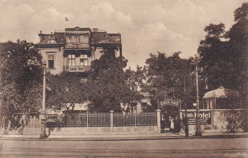 Carolastra&szlig;e 15 / Wiener Platz  Dresden