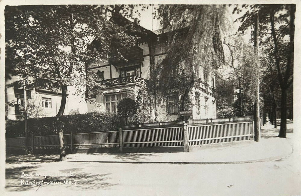 K&uuml;ntzelmannstra&szlig;e 7 (Ludwigstra&szlig;e 6) / Wolfsh&uuml;gelstra&szlig;e (Bismarckstra&szlig;e)  Dresden